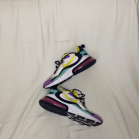 Air max 270 react - Picture 2 of 5